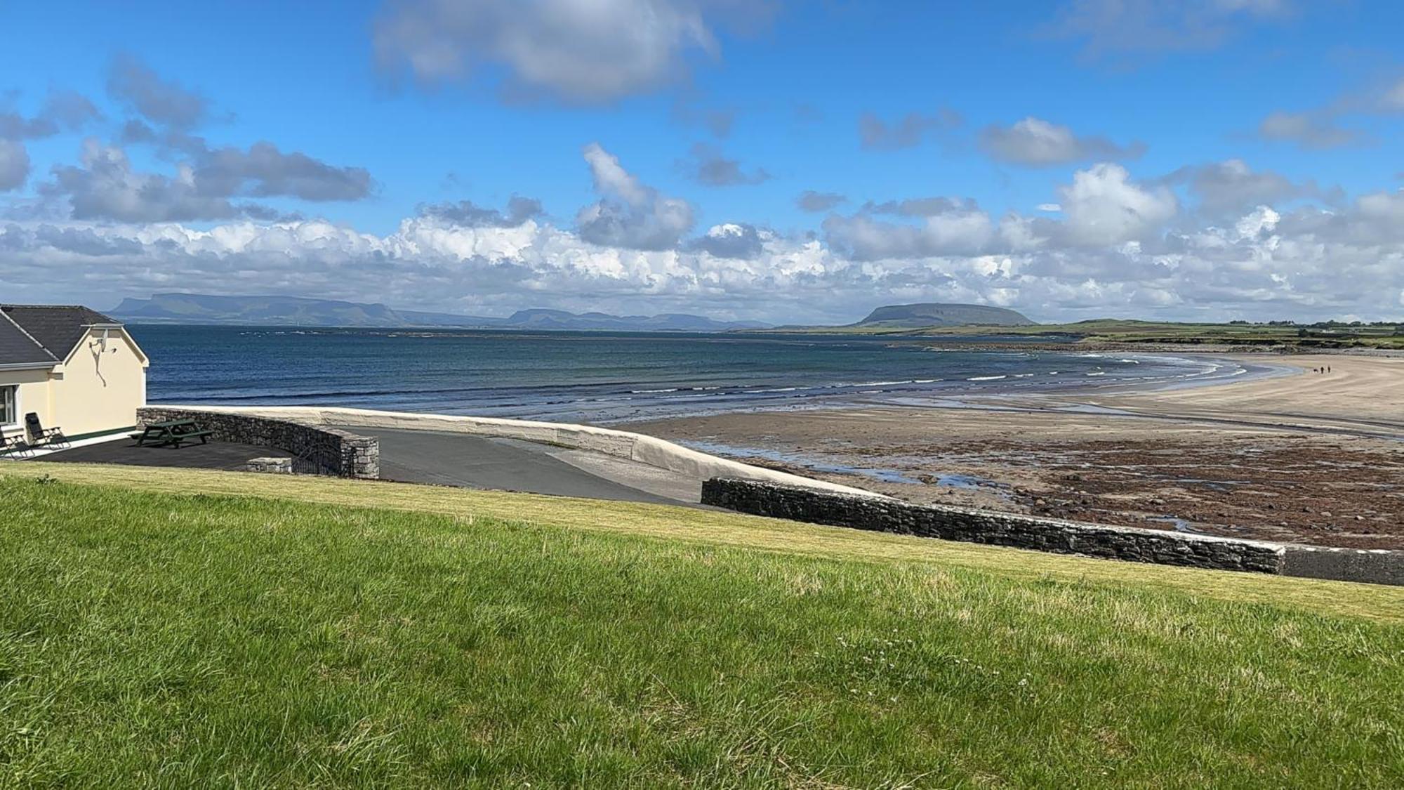 Villa The Waters Edge Aughris Esterno foto